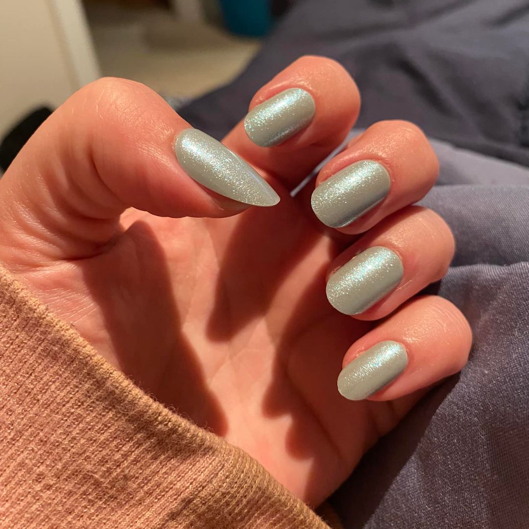 Mint Glazed - Oval Sustainable Nails