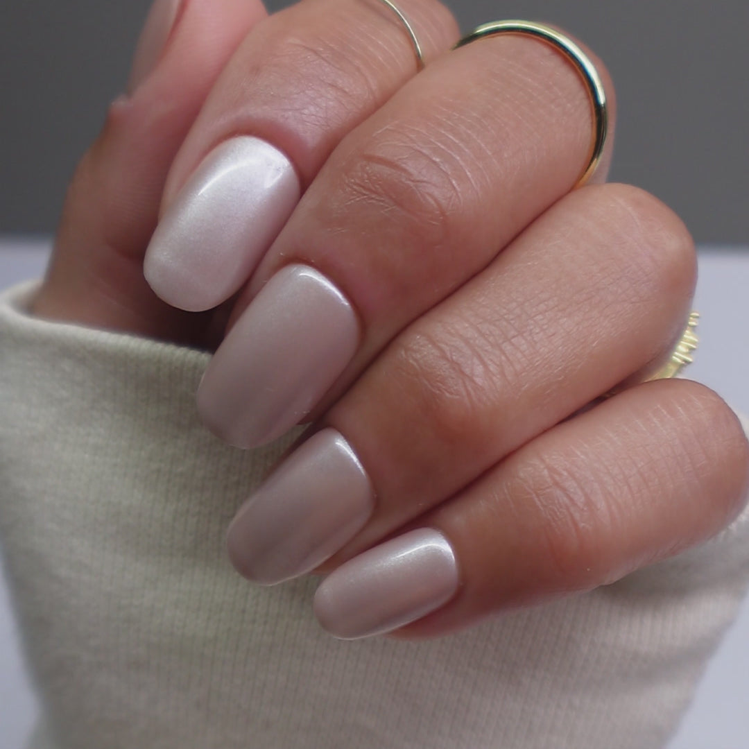 Biscuit Glazed - Oval - Sustainable Nails